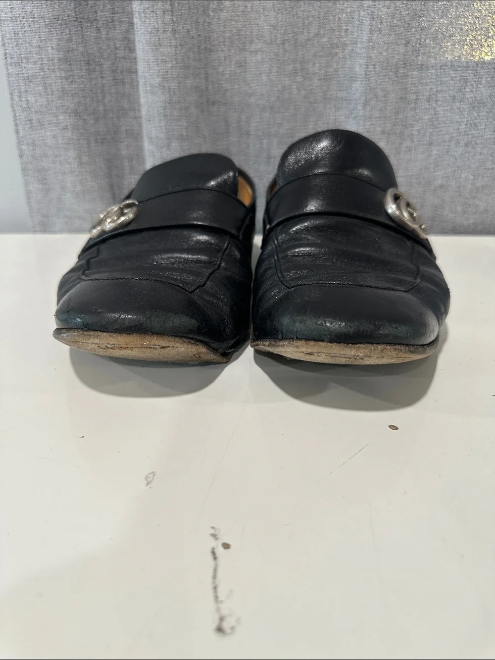 Authentic Gucci Black Leather Men's Loafers with Silver Hardware. Size 10.5